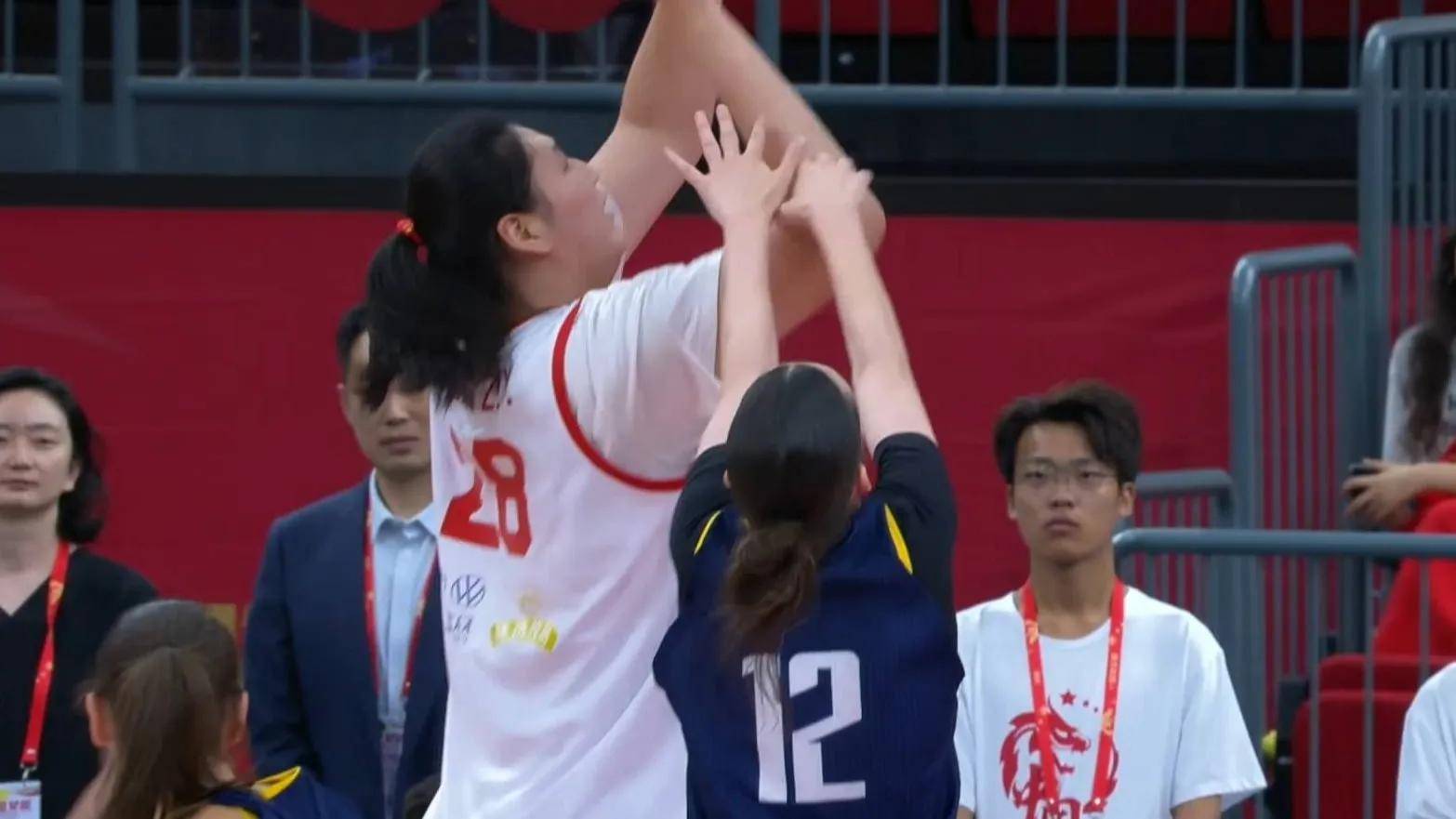 华体会全站-张子宇若被身后顶下盘出3秒区接球成功率还是会明显下降