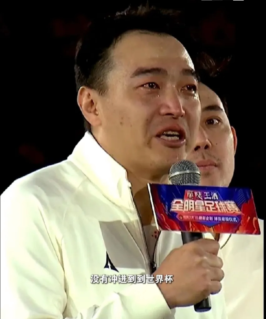 冯潇霆回忆首次参加世俱杯：被拜仁揍得不行了