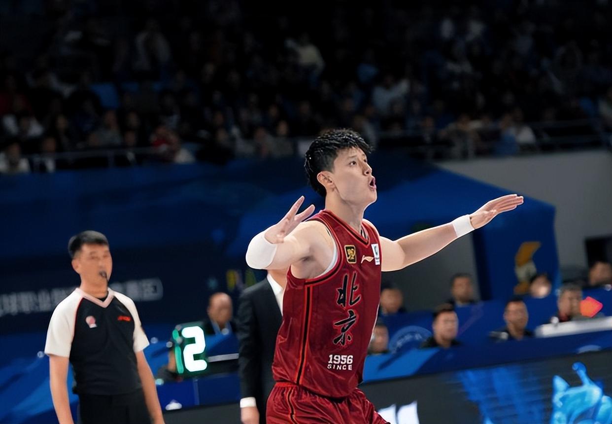 华体会全站-陈国豪25+9北控大胜首钢张宁23分山西胜天津