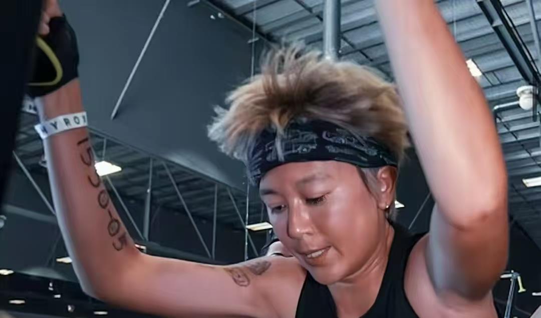 华体会官网-辽宁男篮“硬汉”娶回网球界气质女神！甜蜜求婚现场曝光的简单介绍